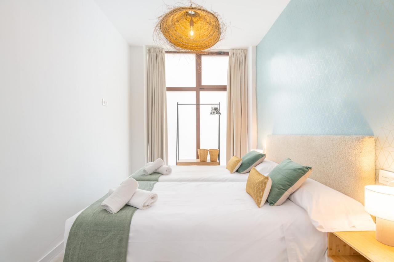 Apartamentos Luna Suites Palacio Dorita 格拉纳达 外观 照片